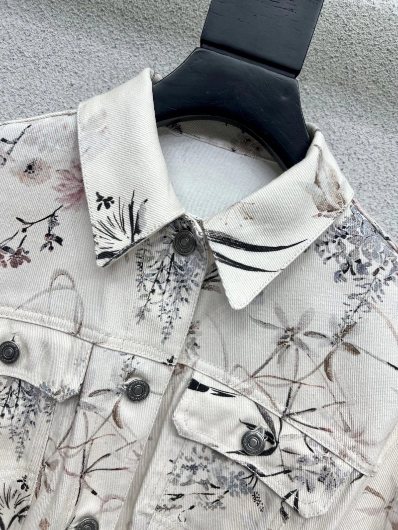 Functional Christian Dior Outwear 112935