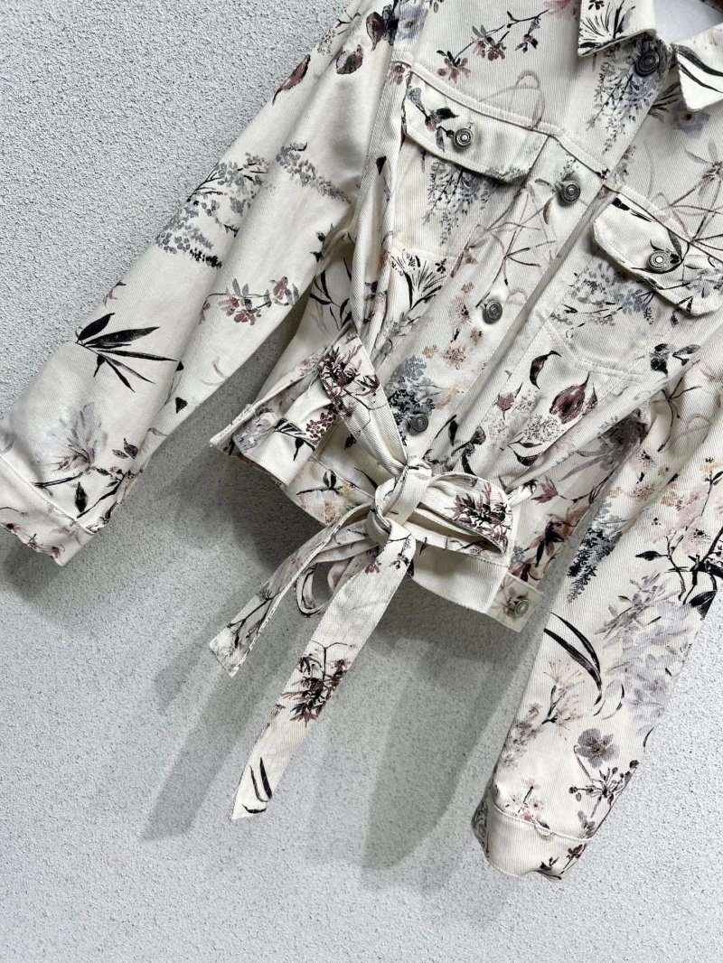 Functional Christian Dior Outwear 112935