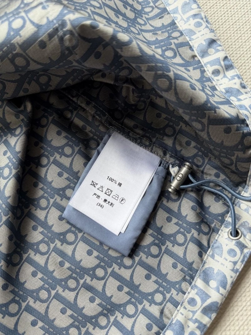 Compact Christian Dior Outwear 112940