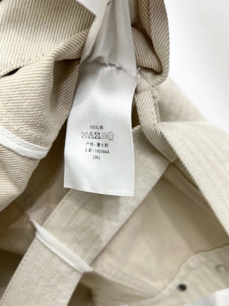 EasyCare Christian Dior Outwear 114379