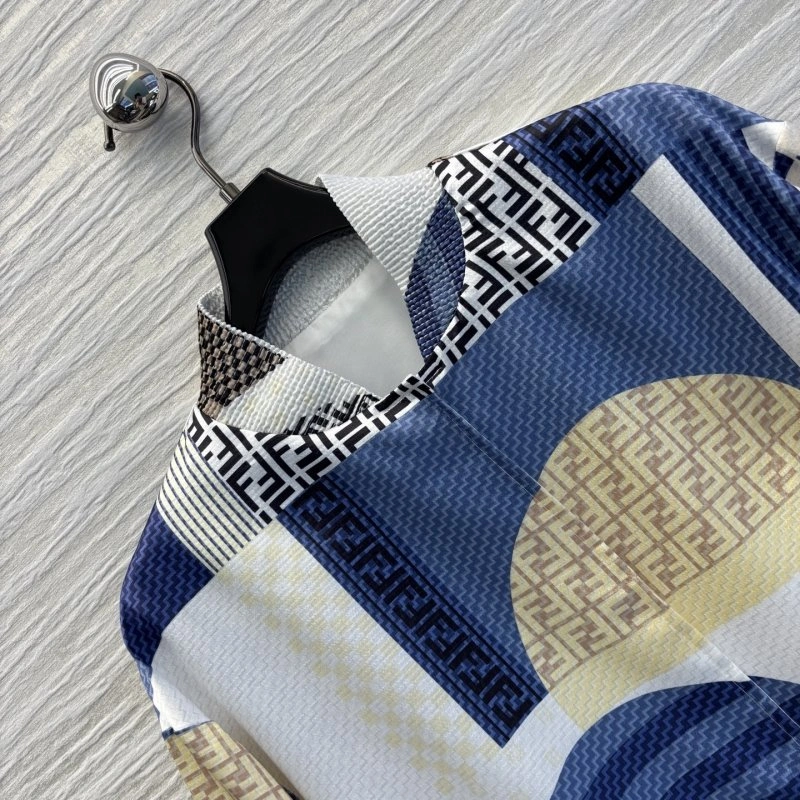 Efficient Christian Dior Outwear 114392