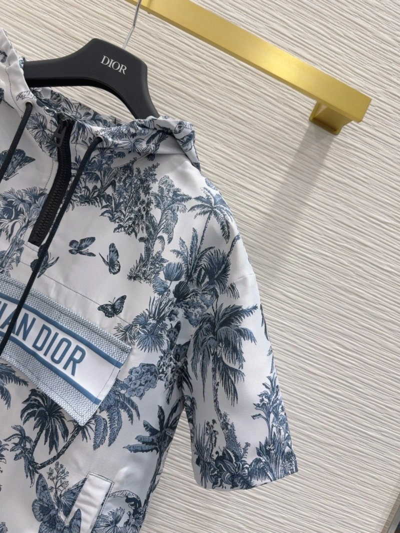 Stretchable Christian Dior Outwear 114366