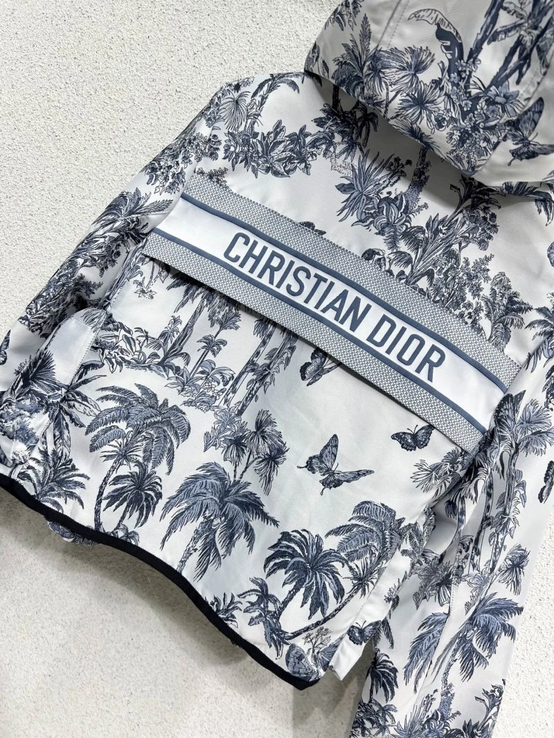 Christian Dior Outwear Minimalist 114360