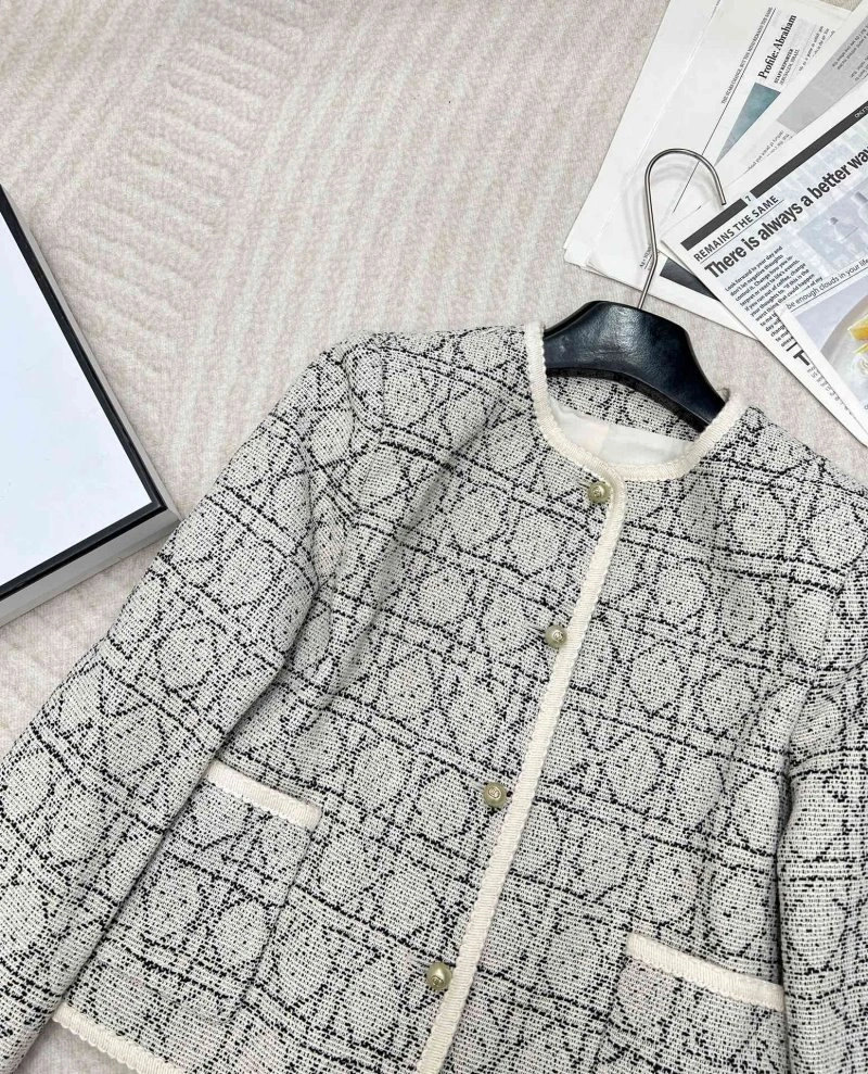 Lightweight Christian Dior Outwear 112174