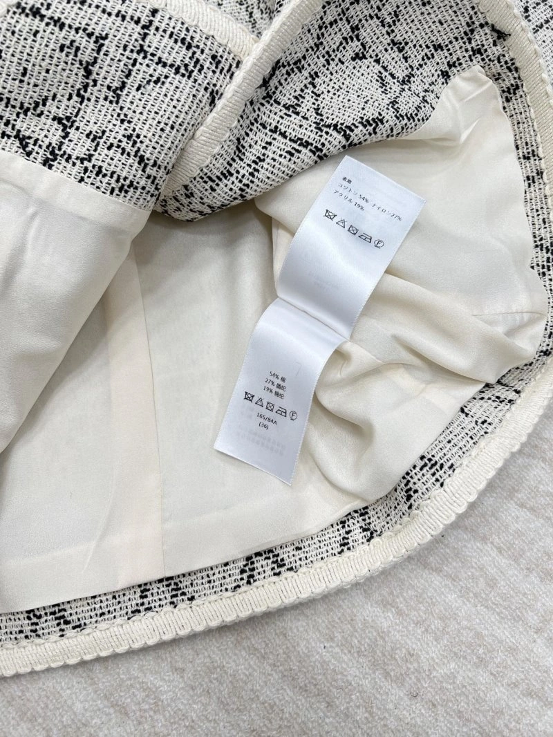 Lightweight Christian Dior Outwear 112174