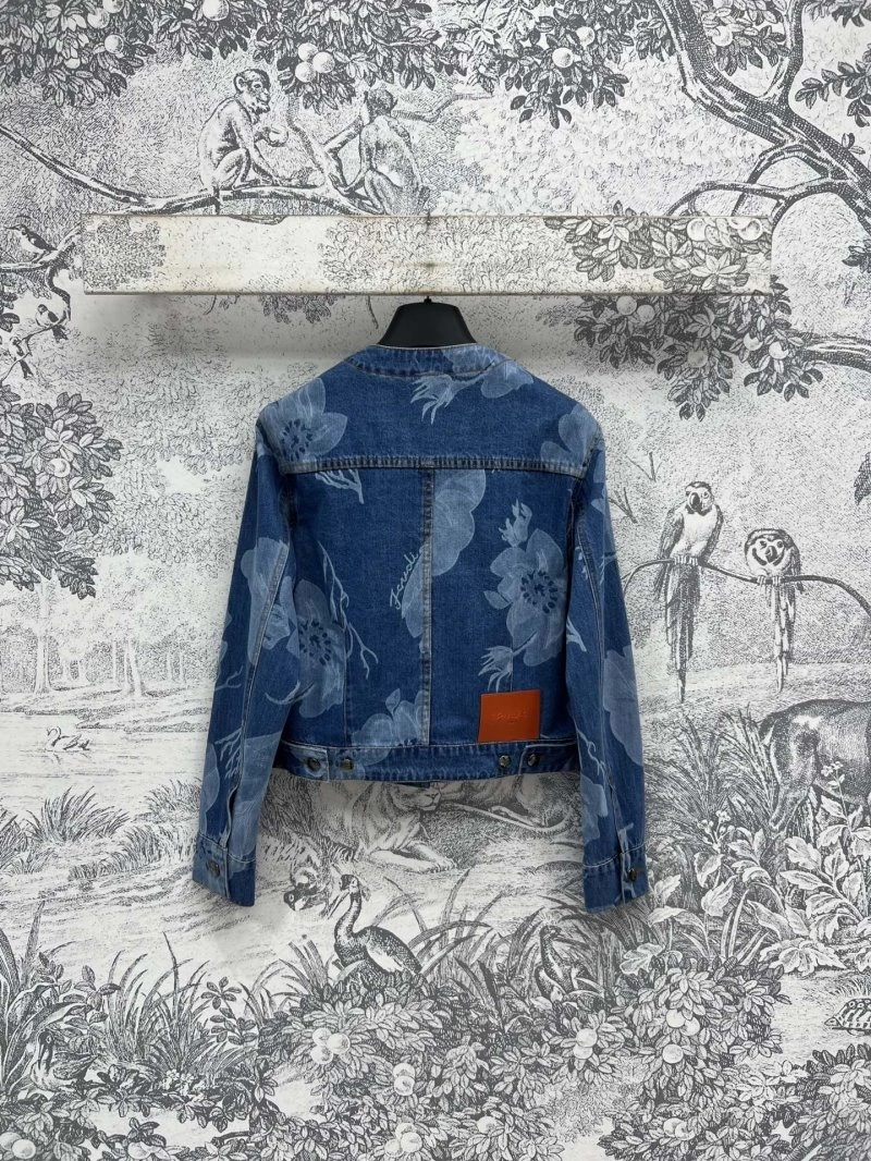 Durable Christian Dior Outwear 112142