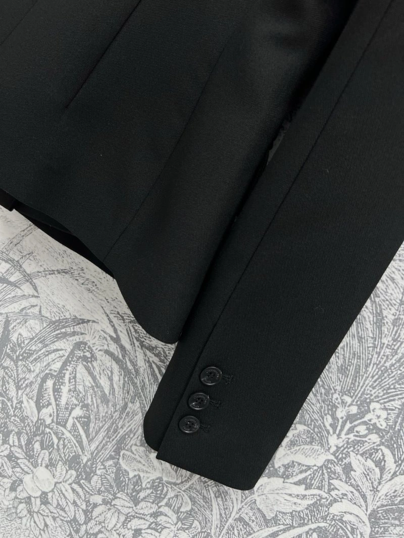 Christian Dior Outwear Supportive 112138