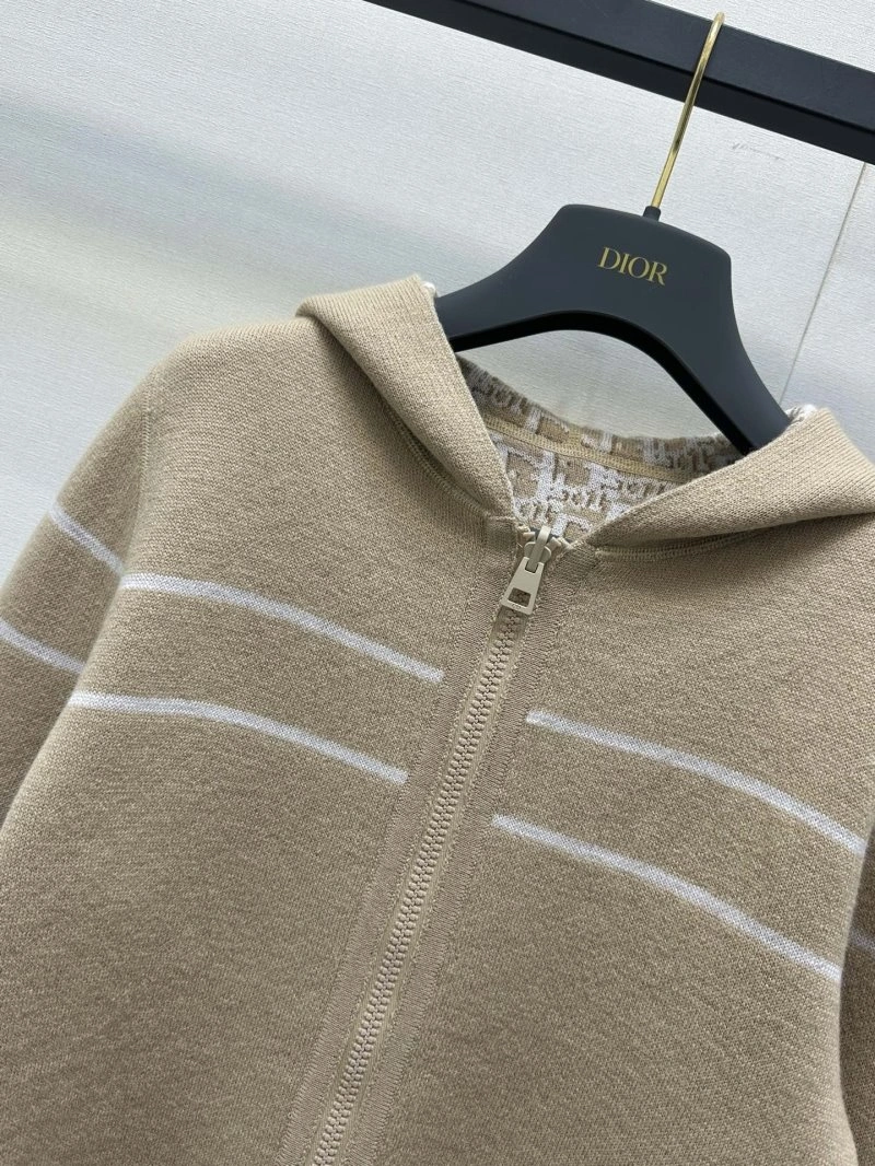 Practical Christian Dior Outwear 112133