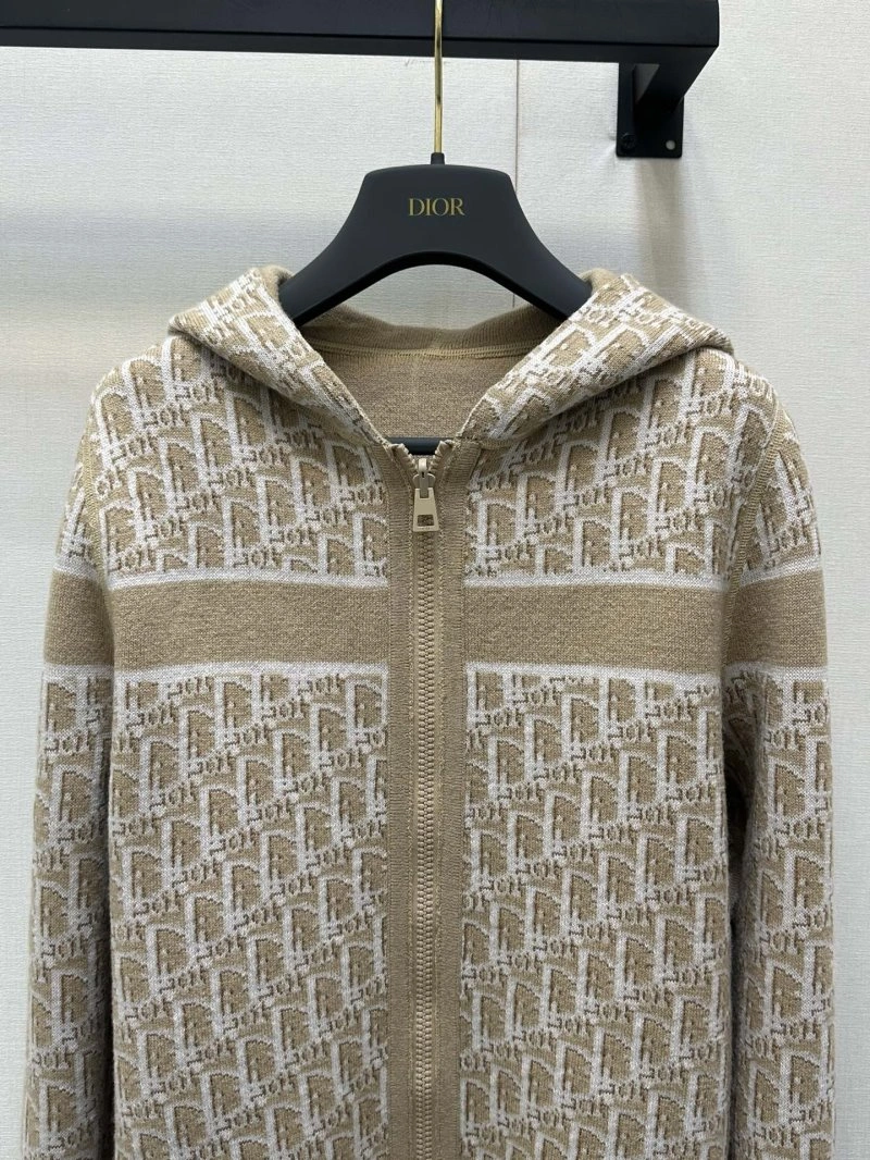 Practical Christian Dior Outwear 112133