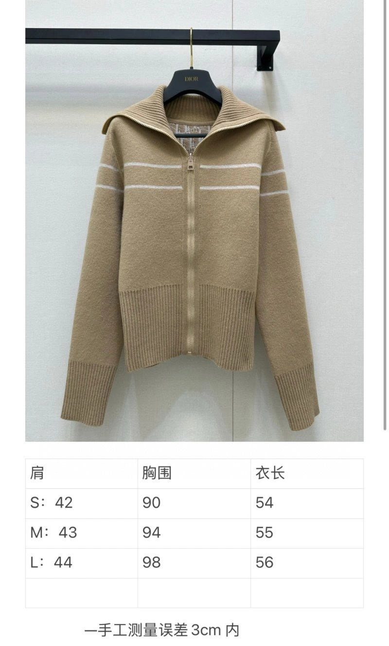 Flexible Christian Dior Outwear 112130