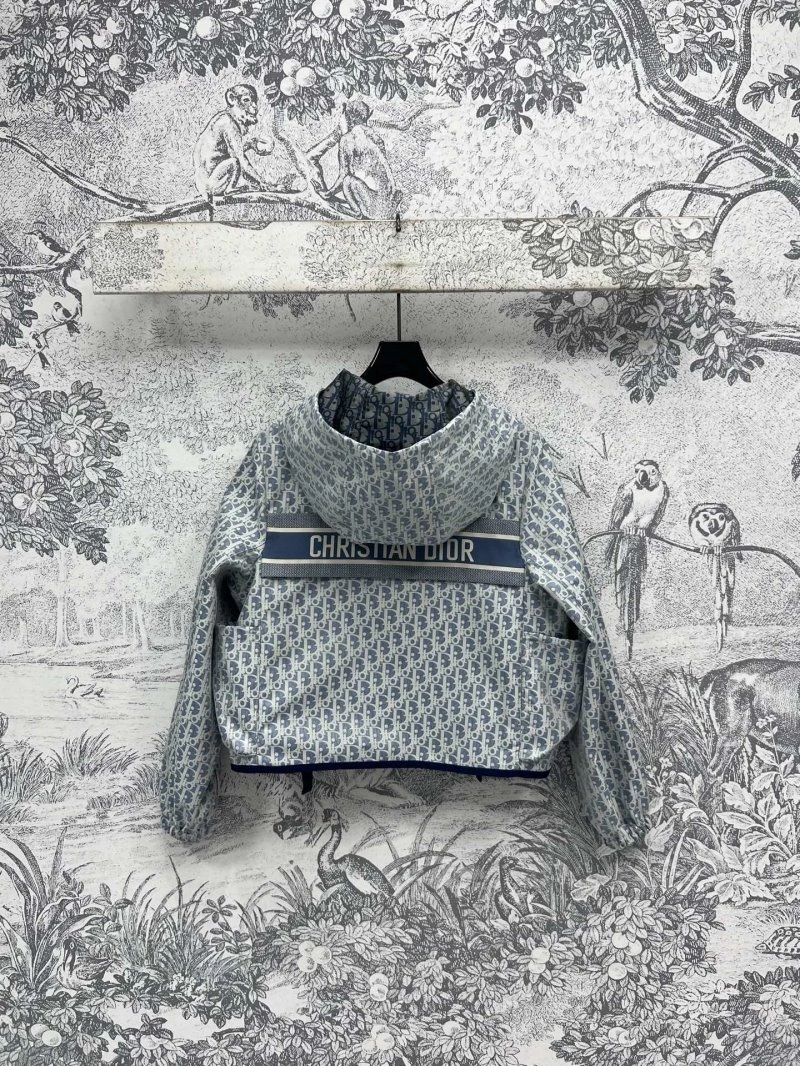Stylish Christian Dior Outwear 112111