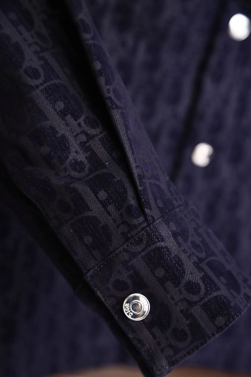 Efficient Christian Dior Outwear 116197