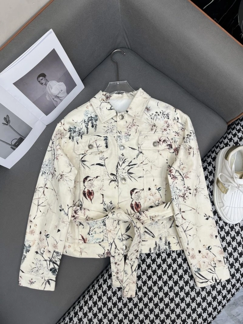 Lightweight Christian Dior Outwear 113757