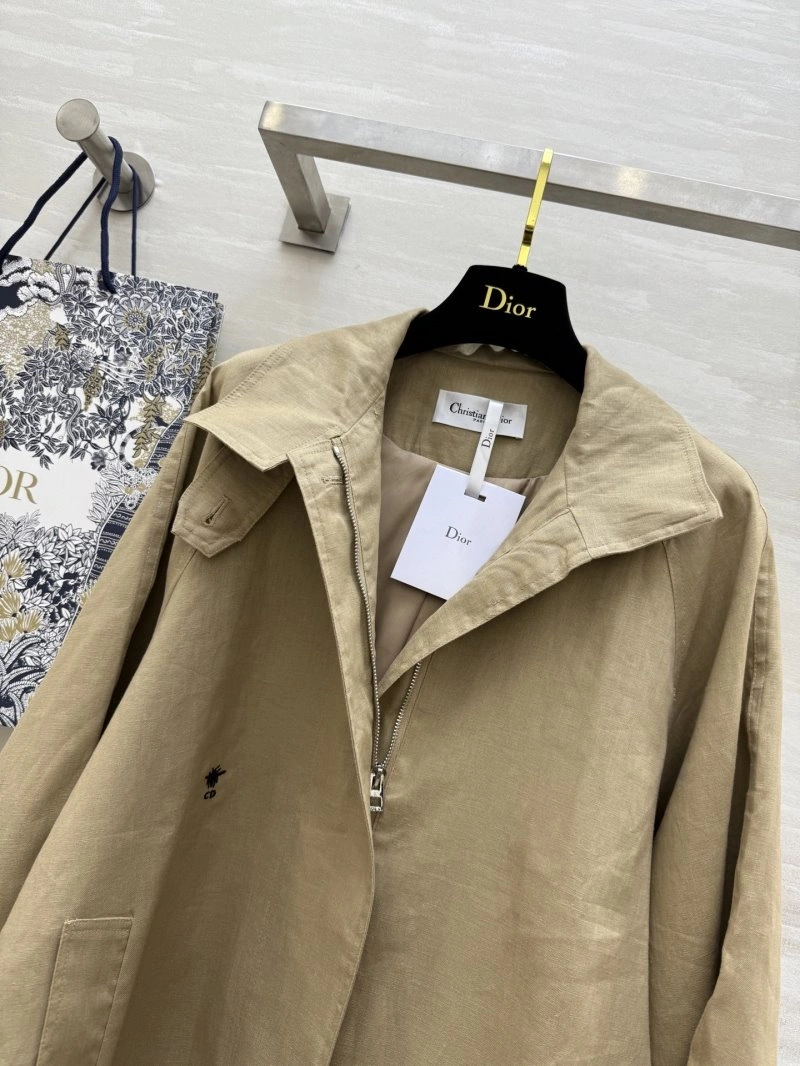 EyeCatching Christian Dior Outwear 113759