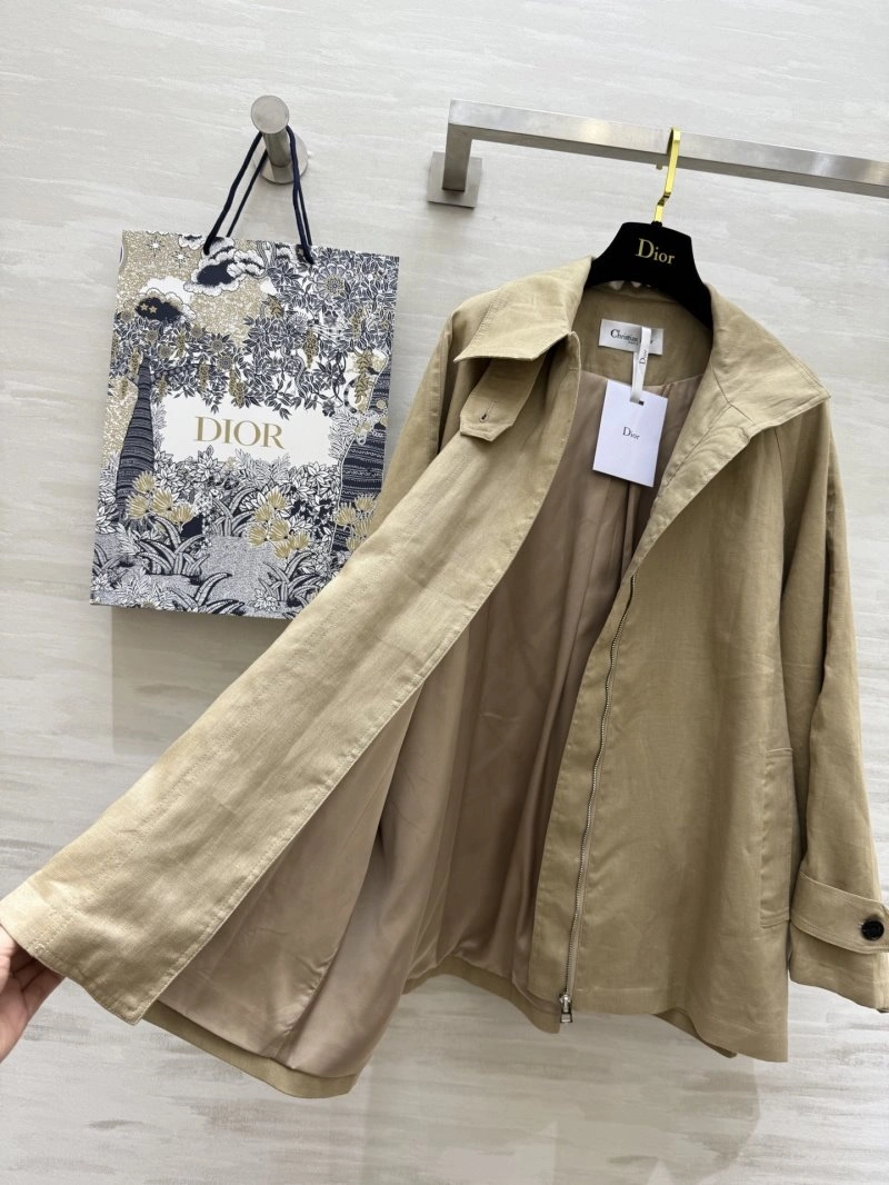 EyeCatching Christian Dior Outwear 113759