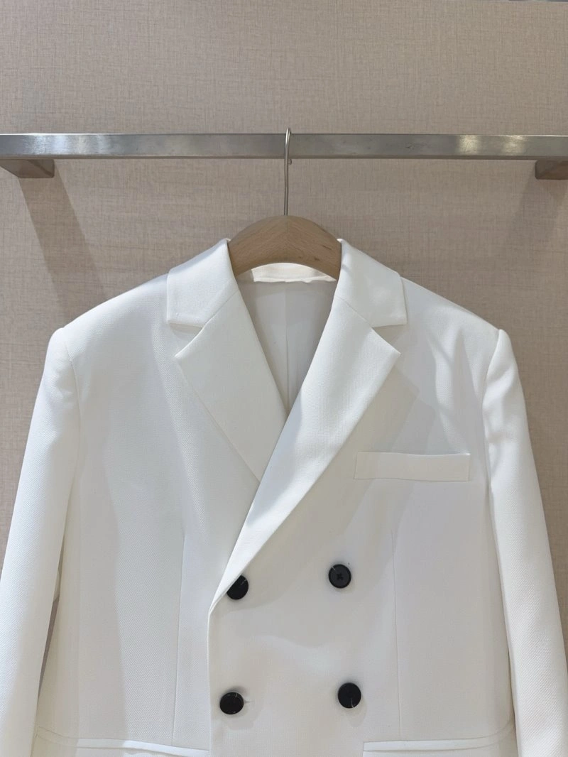 Trendy Christian Dior Outwear 113763