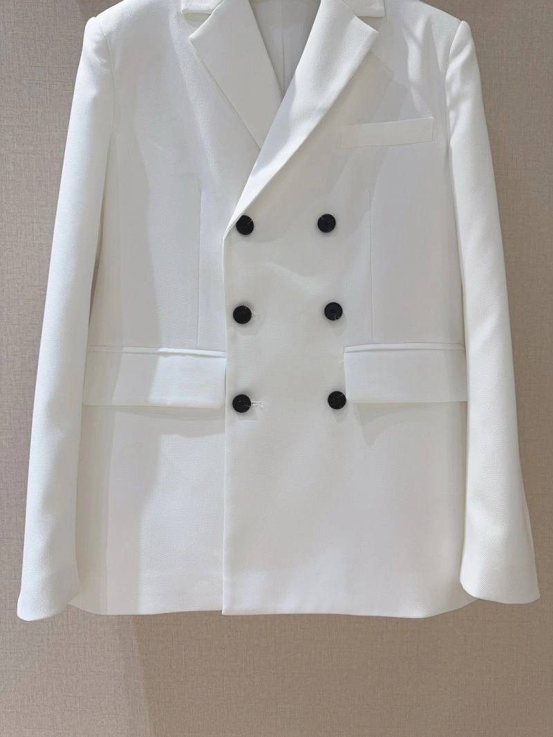 Trendy Christian Dior Outwear 113763