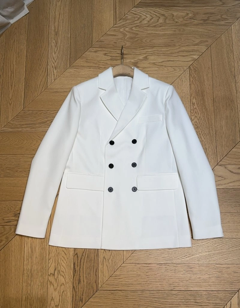 Trendy Christian Dior Outwear 113763