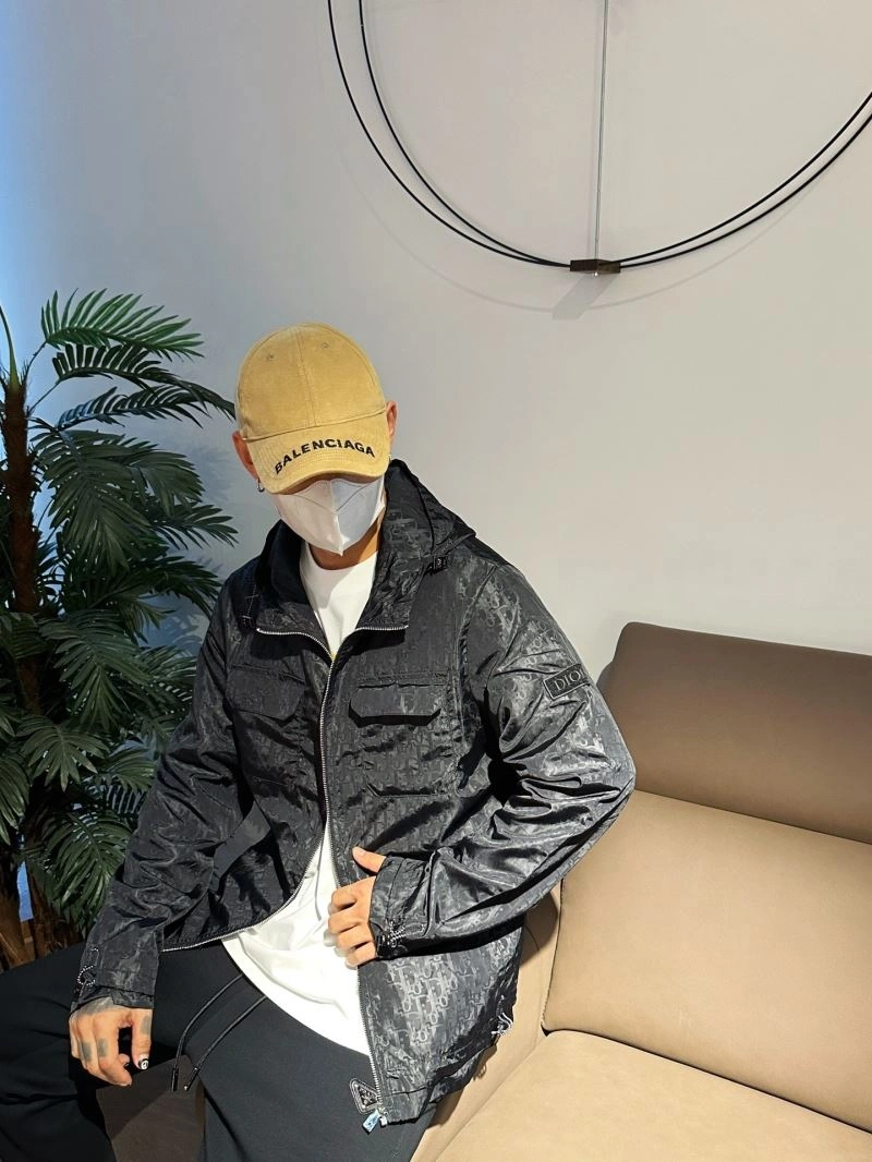 Christian Dior Outwear Comfortable 115829