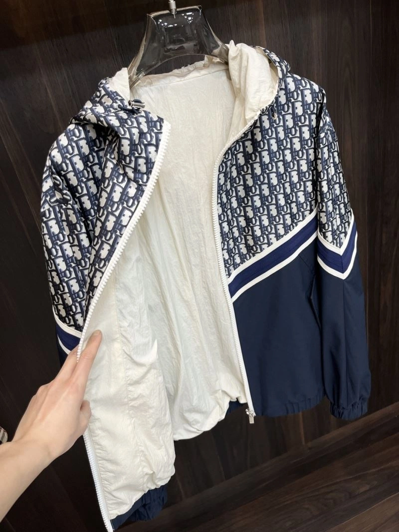 Durable Christian Dior Outwear 115801
