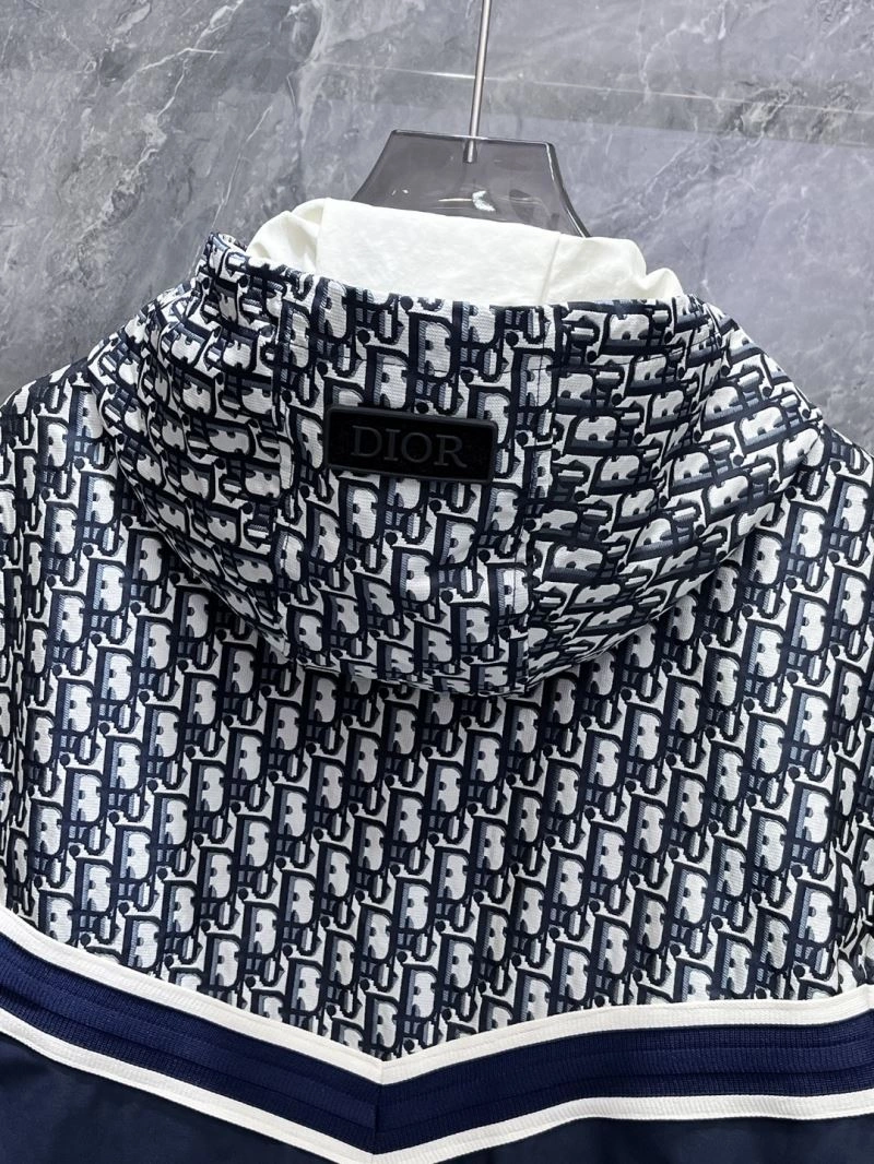 Tailored Christian Dior Outwear 115786