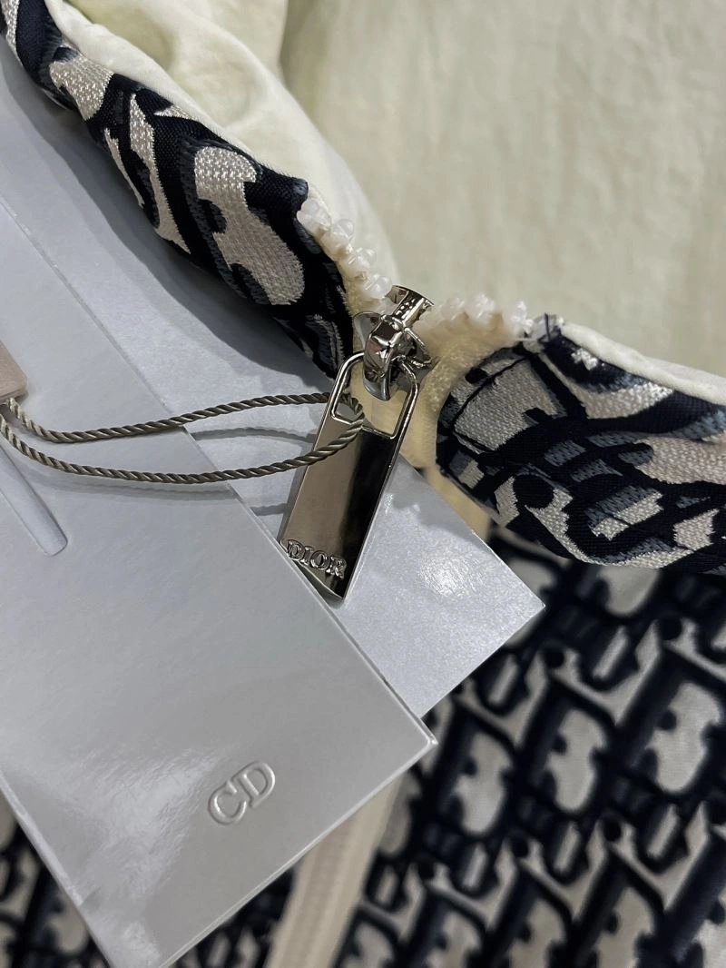 TechFriendly Christian Dior Outwear 115782