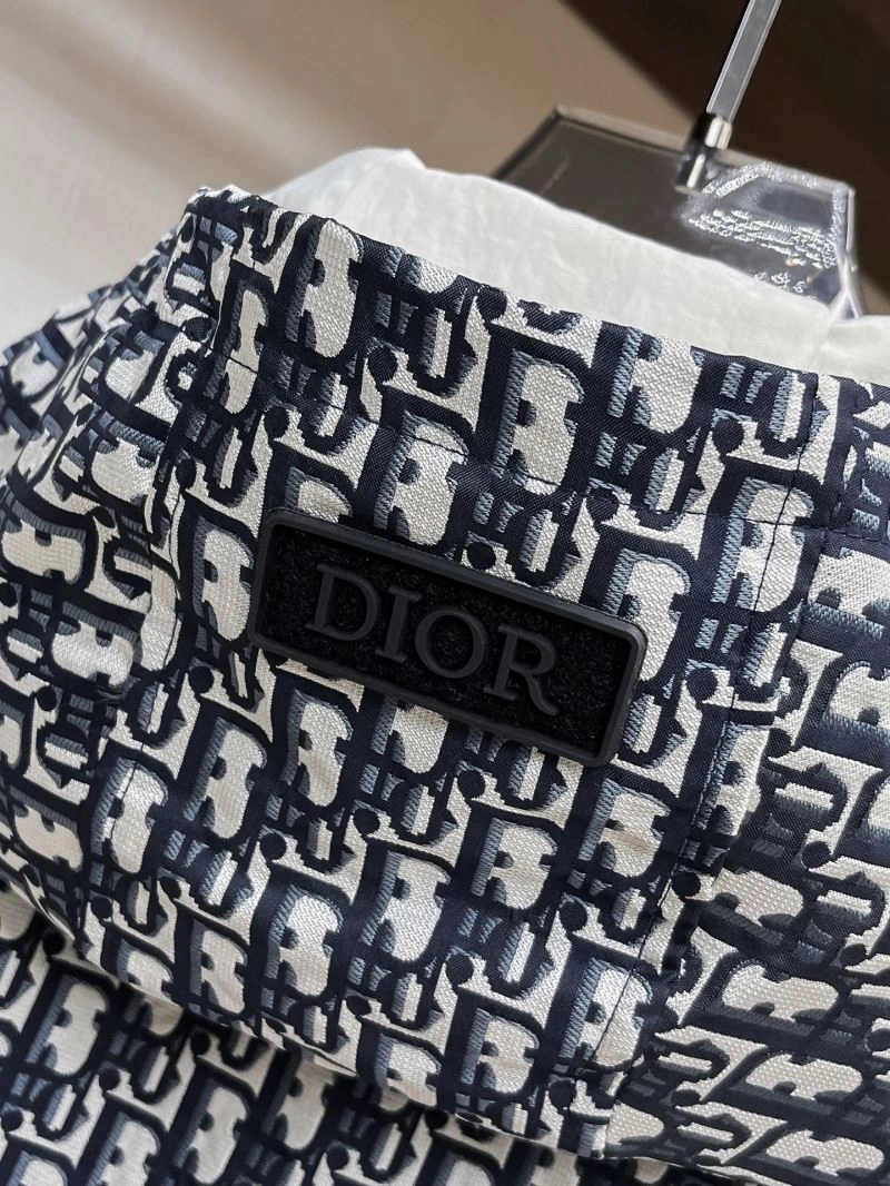 TechFriendly Christian Dior Outwear 115782
