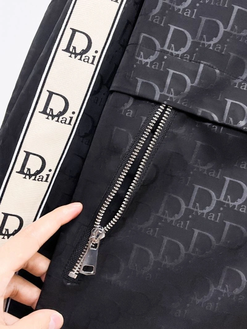 EyeCatching Christian Dior Outwear 115777