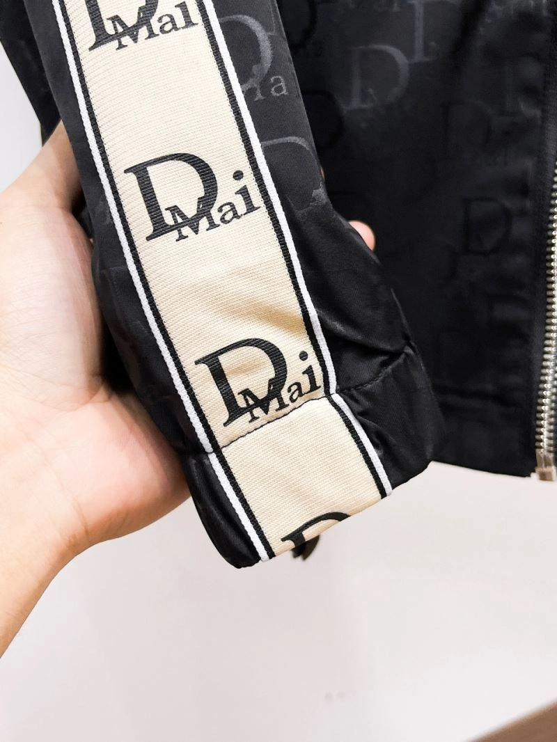 EyeCatching Christian Dior Outwear 115777