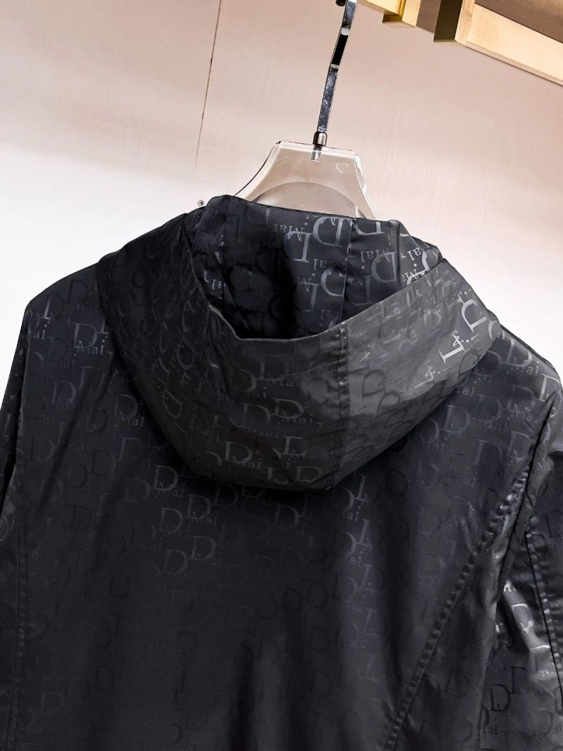 EyeCatching Christian Dior Outwear 115777