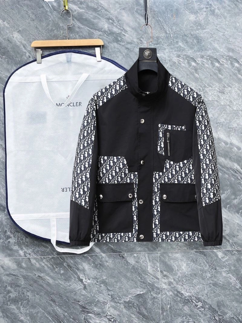 Elegant Christian Dior Outwear 115774