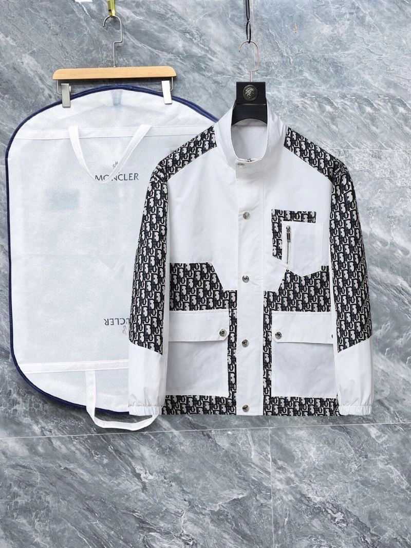 Elegant Christian Dior Outwear 115774