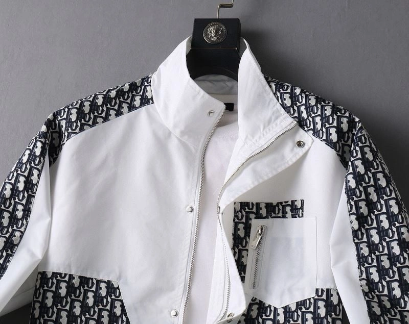 Elegant Christian Dior Outwear 115774