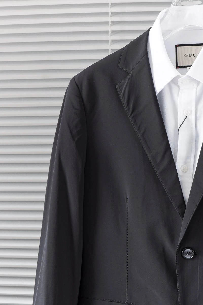 Trendsetting Christian Dior Outwear 115405