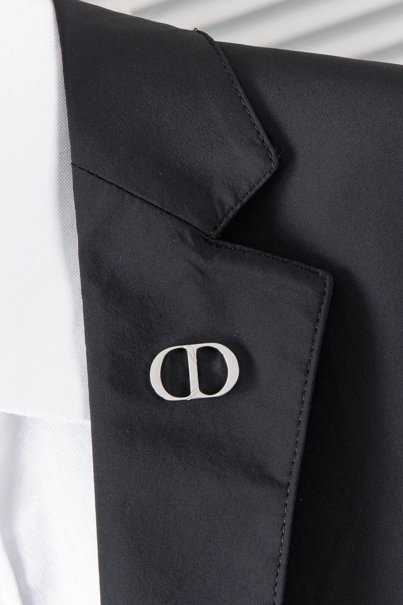 Trendsetting Christian Dior Outwear 115405