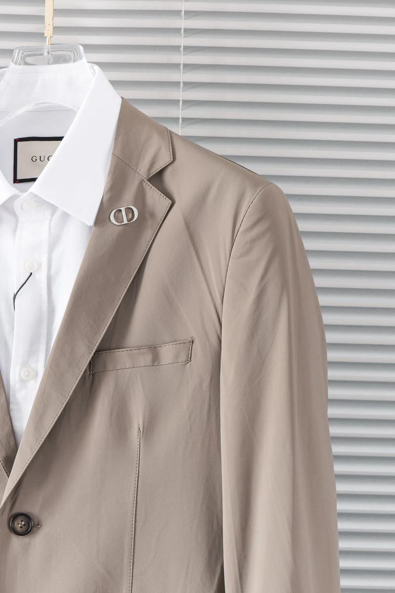Refined Christian Dior Outwear 115429