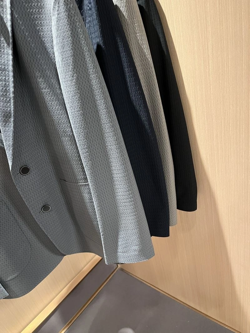 Comfortable Christian Dior Outwear 115431