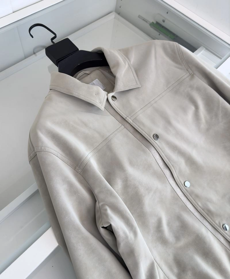 Unique Christian Dior Outwear 115401