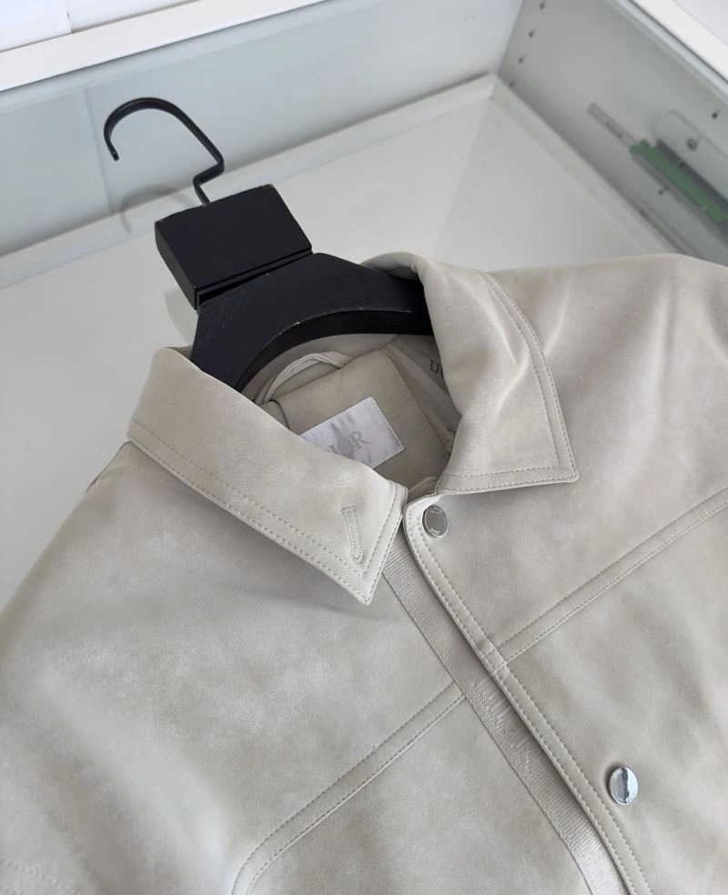 Unique Christian Dior Outwear 115401