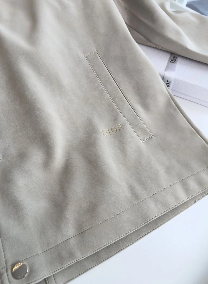 Unique Christian Dior Outwear 115401