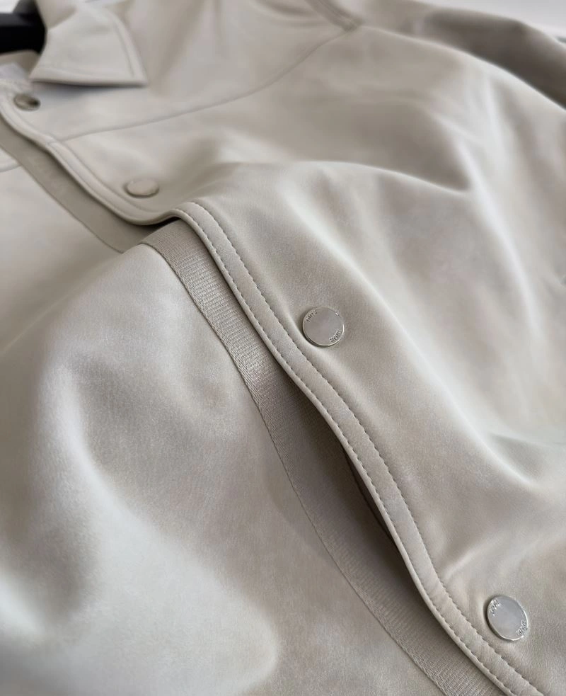Unique Christian Dior Outwear 115401
