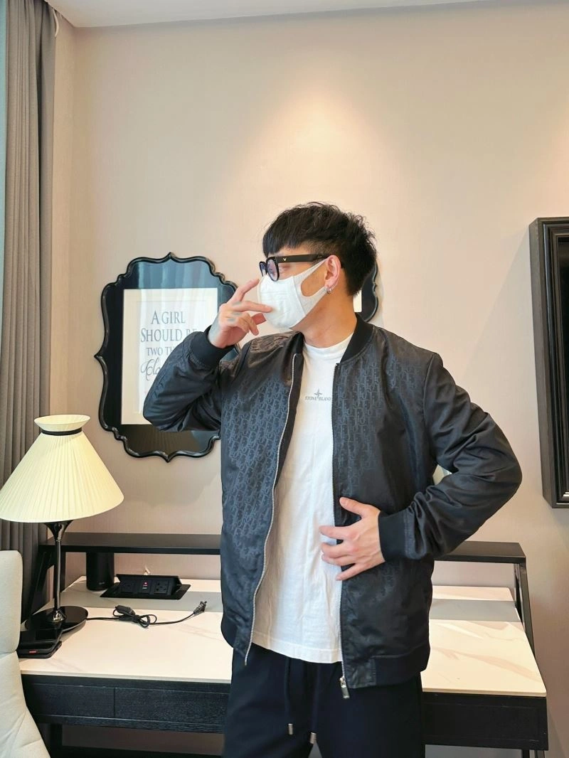 Upgraded Christian Dior Outwear 115391