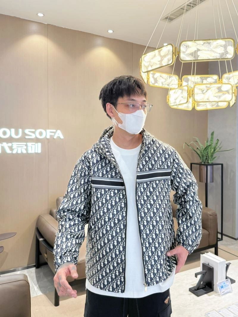 Practical Christian Dior Outwear 115385