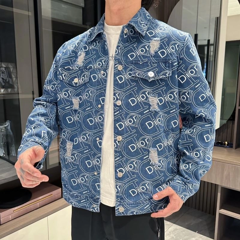 Timeless Christian Dior Outwear 115374