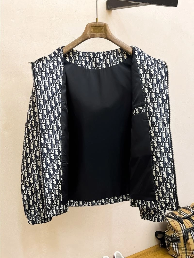 Minimalist Christian Dior Outwear 115366