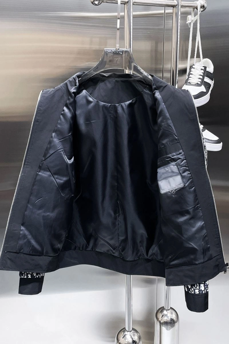 Vibrant Christian Dior Outwear 115364