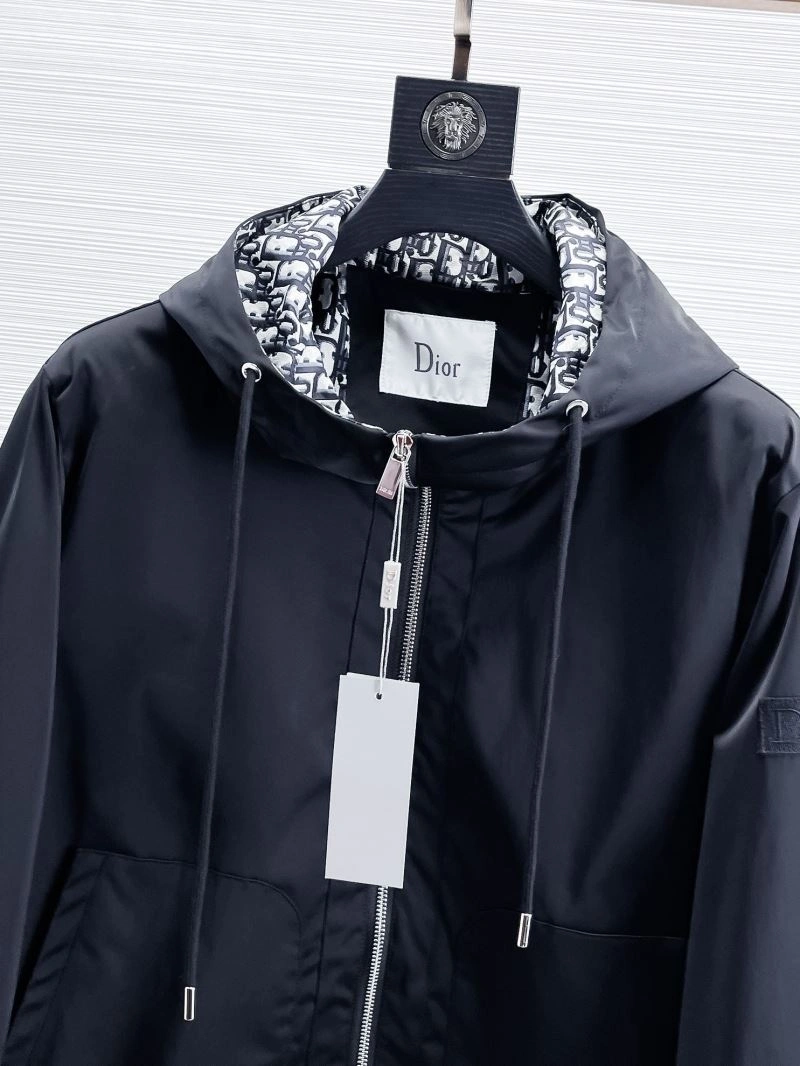 Timeless Christian Dior Outwear 115360