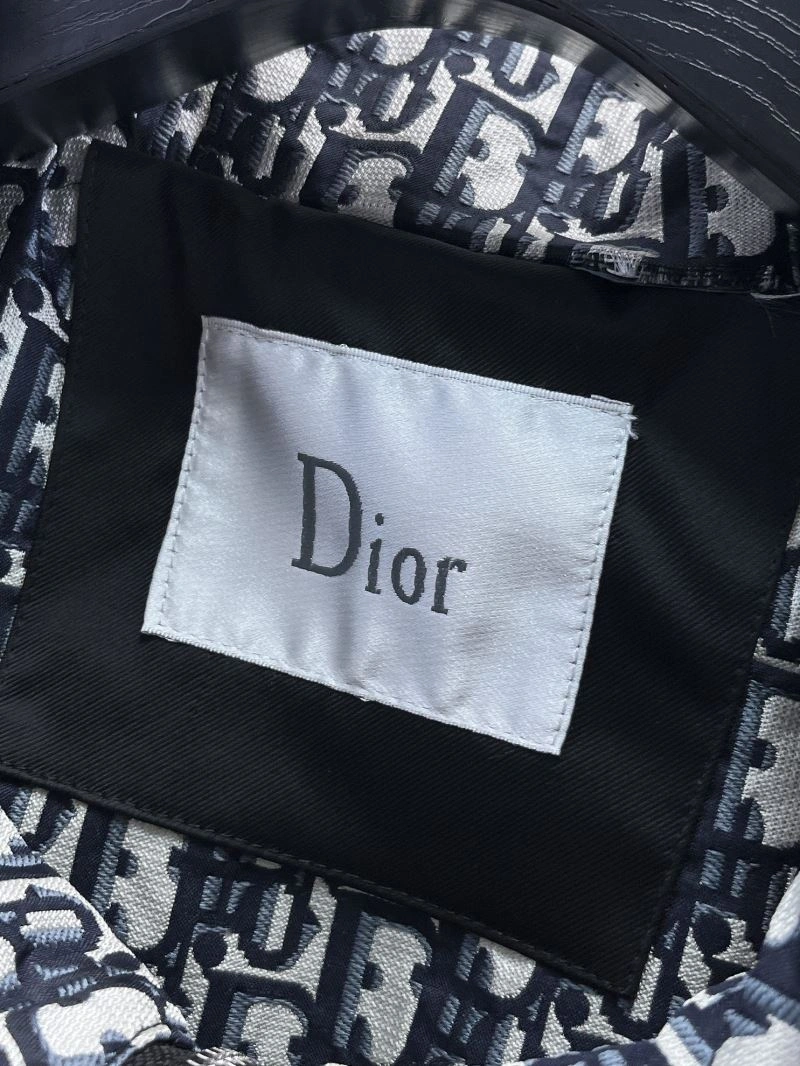 Timeless Christian Dior Outwear 115360