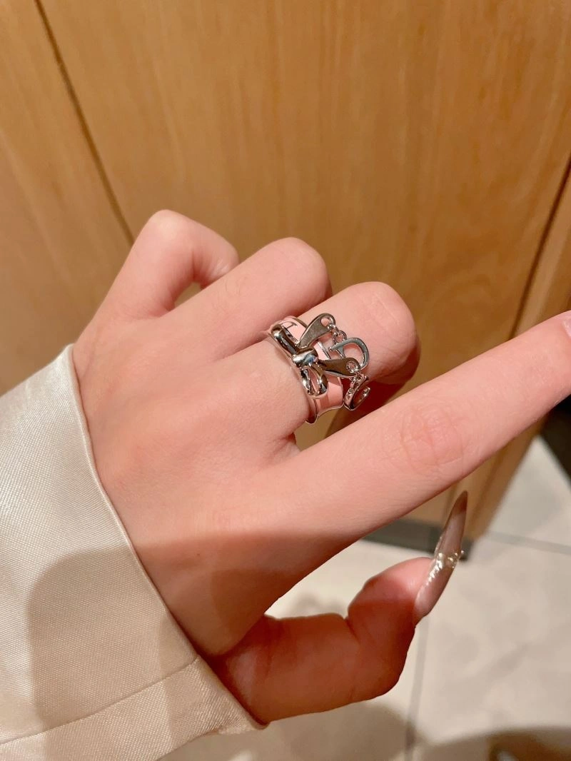 Minimalist Christian Dior Rings 235920