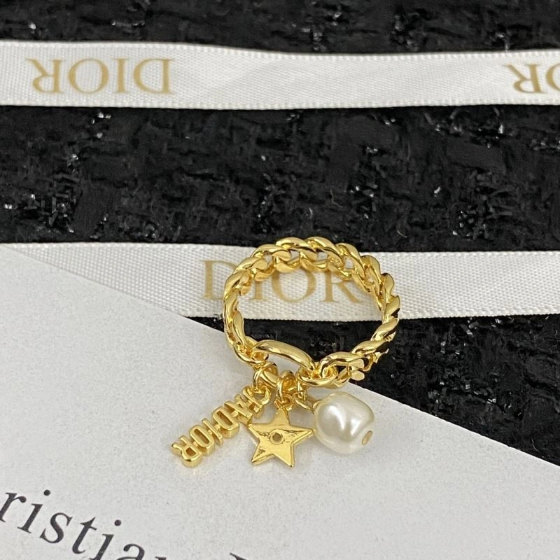 Stretchable Christian Dior Rings 235422